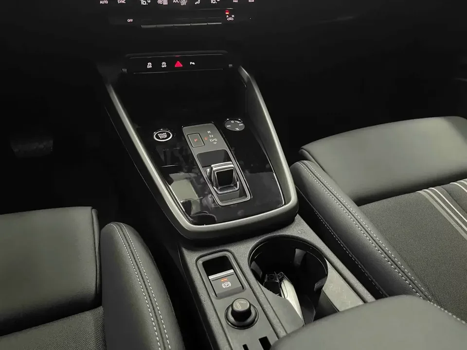 Audi A3 Audi A3 2022 A3L Limousine 35 TFSI Stylish Sports 2022 — thumbnail 4