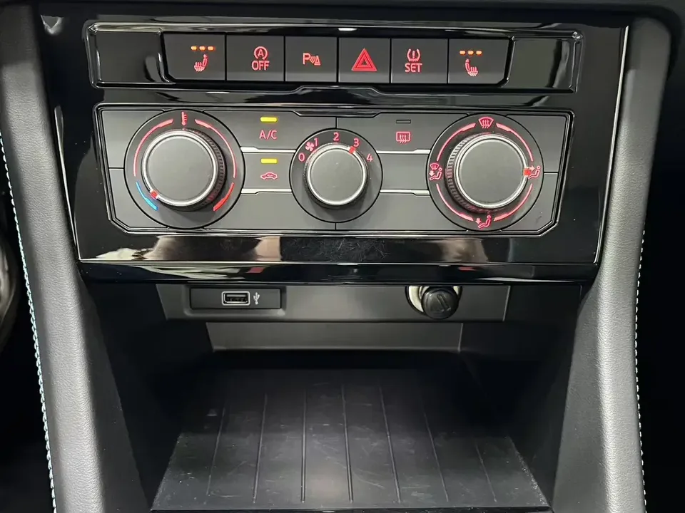Jetta VS5 Jetta VS5 2022 280TSI Automatic High Gloss Enjoyment Edition 2023 — thumbnail 3