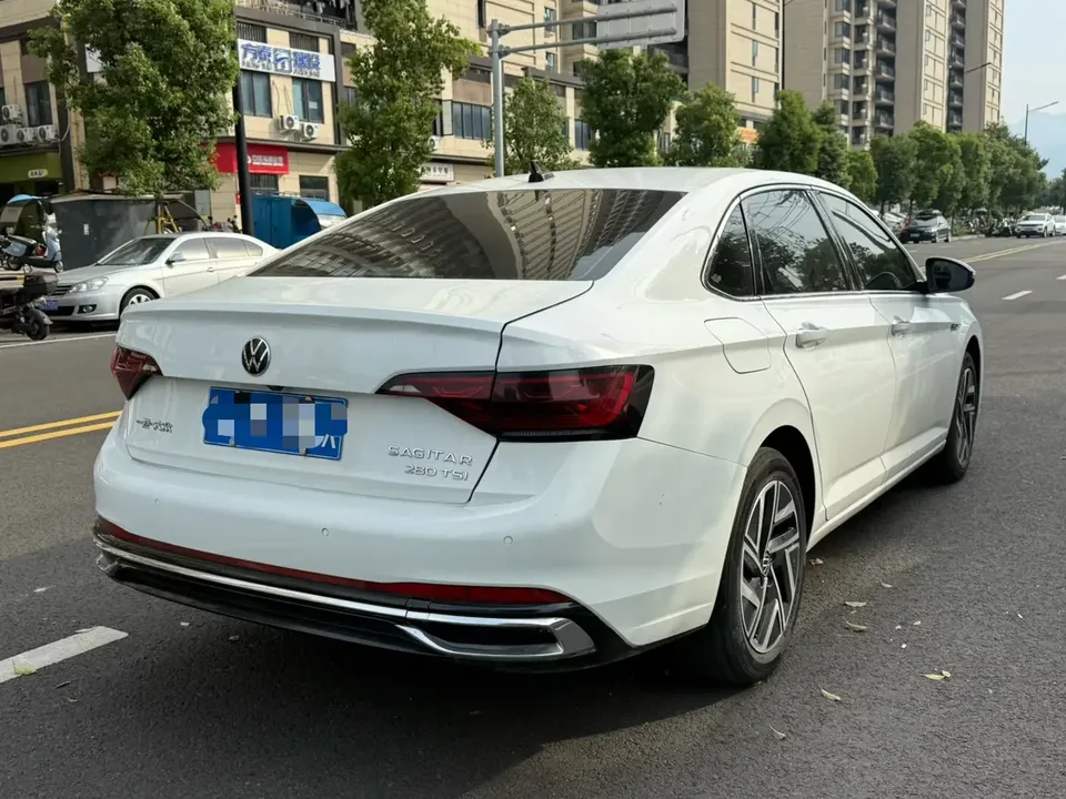 Volkswagen Sagitar Sagitar 2023 280TSI DSG Beyond Edition 2023 — thumbnail 2