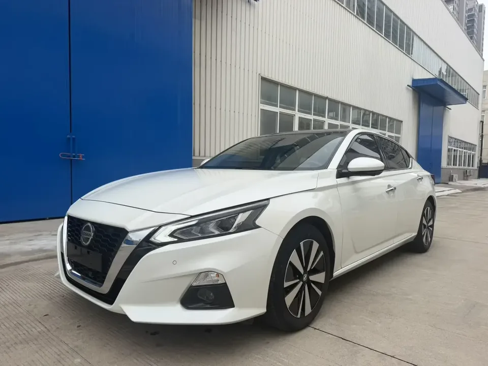 Nissan Altima Sound of nature 2021 2.0L XL Upper AD1 Smart Driving Edition 2023 — photo 1, buy with delivery to Moscow