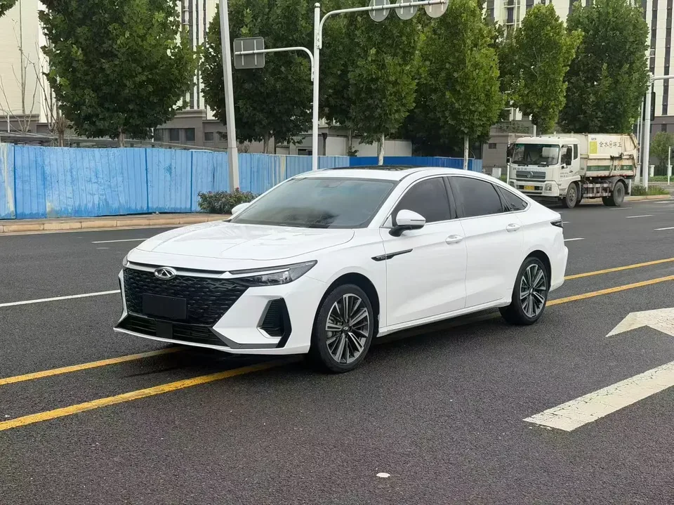 Chery Arrizo 8 Arrizo 8 2025 1.6TGDI DCT Intelligence 2025 — photo 1, buy with delivery to Moscow