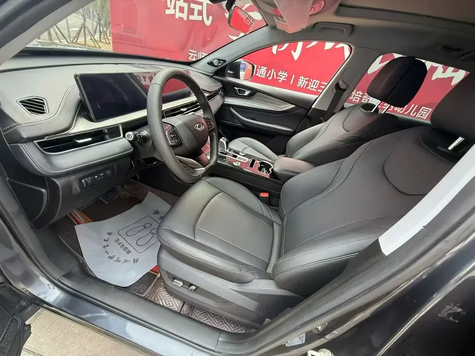 Chery Tiggo 8 PLUS Tiggo 8 PLUS 2022 290TGDI DCT Pride Edition+ 2025 — thumbnail 3