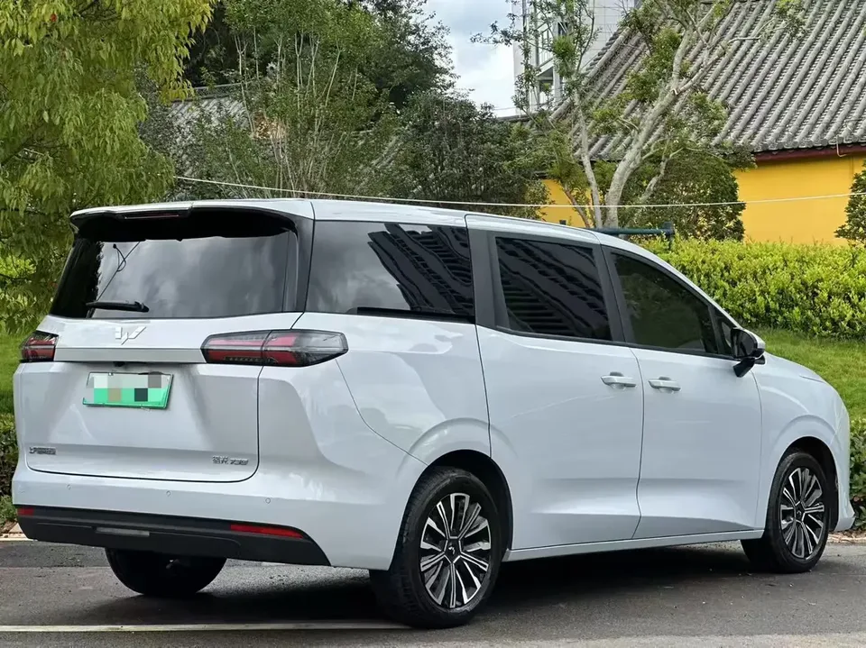 Wuling Starlight 730 EV Starlight 730 EV 2025 500km Luxury 2025 — thumbnail 4