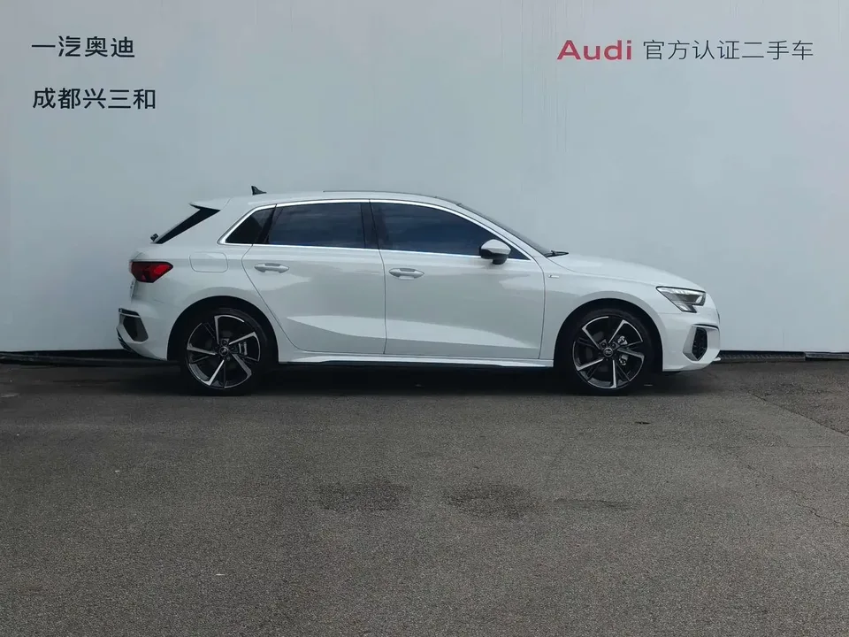 Audi A3 Audi A3 2024 Sportback 35 TFSI Stylish and sporty 2024 — thumbnail 2