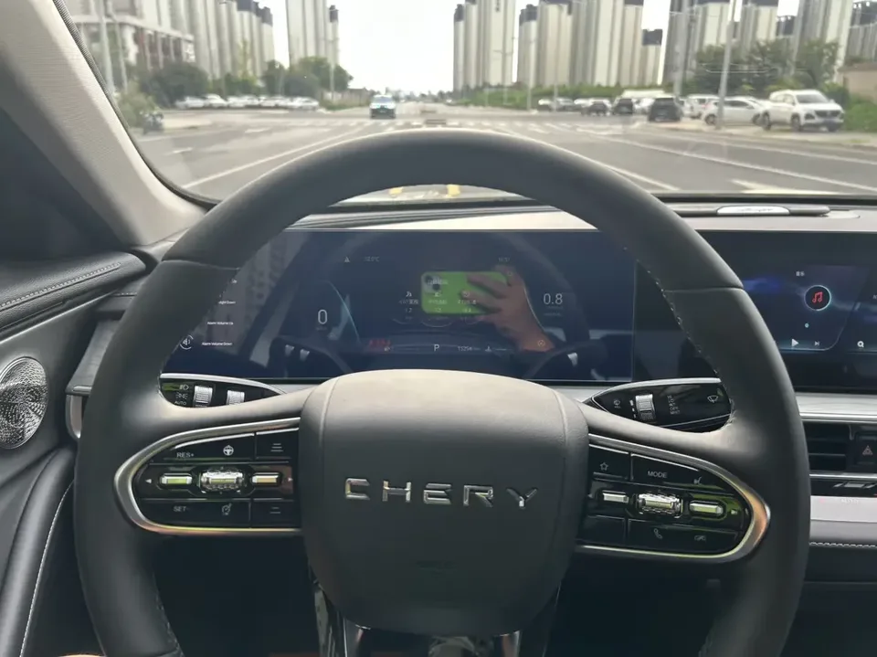Chery Arrizo 8 Arrizo 8 2024 1.6TGDI DCT Intelligence 2024 — thumbnail 3