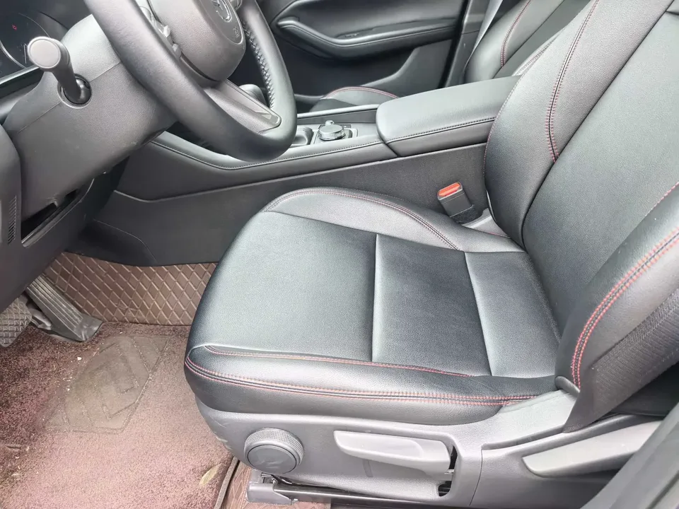 Mazda Axela Mazda3 Angkesela 2023 2.0L Automatic Quality Edition 2024 — миниатюра 2