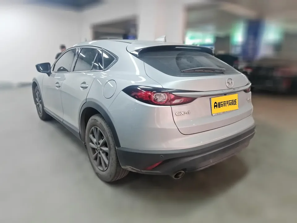 Mazda CX-4 Mazda CX-4 2021 2.0L 2WD Blue Sky Explorer Edition 2022 — thumbnail 4