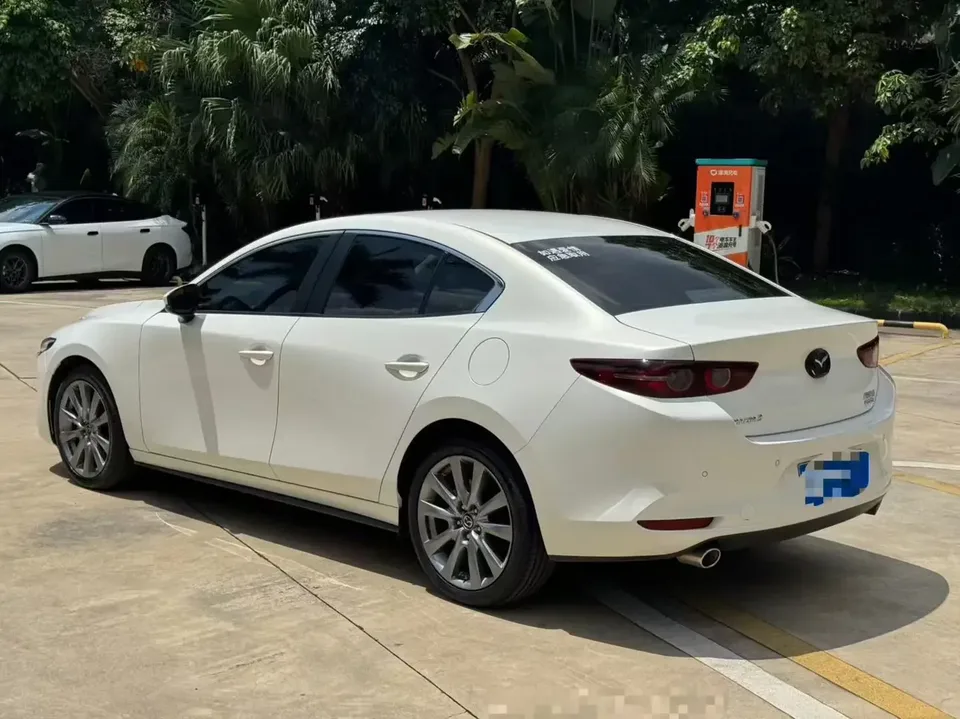 Mazda Axela Mazda3 Angkesela 2023 2.0L Automatic Quality Edition 2024 — миниатюра 4