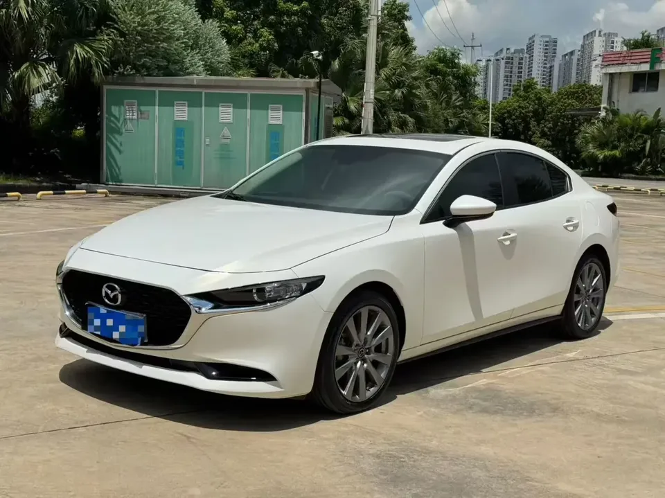 Mazda Axela Mazda3 Angkesela 2023 2.0L Automatic Quality Edition 2024 — фото 1, купить с доставкой в Москву