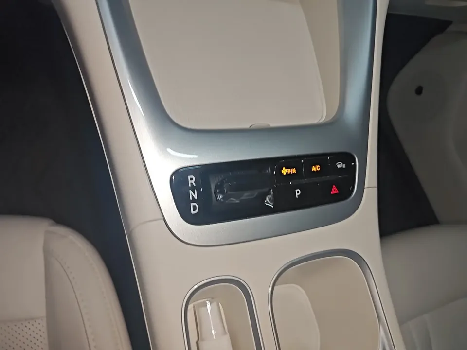 Geely Star Wish Star Wish 2025 410km Free Edition 2025 — thumbnail 3