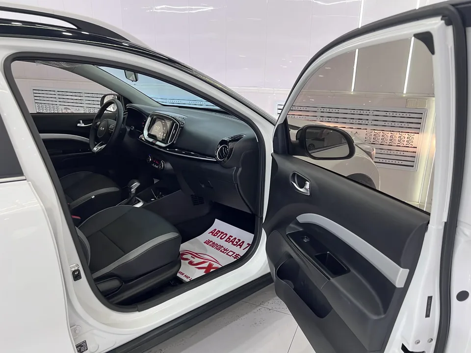 Kia KX1 Yipao 2021 1.4L CVT Fun Sunroof Model 2023 — миниатюра 3