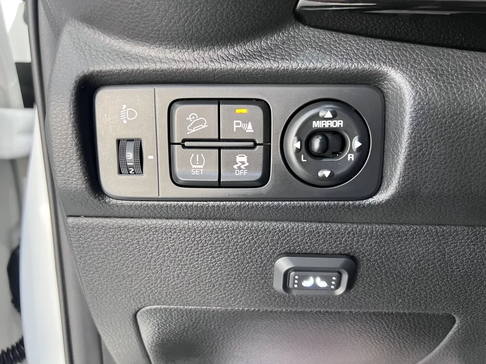 Kia KX1 Yipao 2021 1.4L CVT Fun Sunroof Model 2023 — миниатюра 5