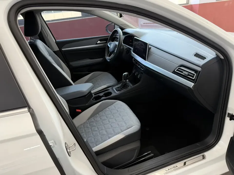 Volkswagen Lavida Lavida 2023 280TSI DSG Full Elegance Edition 2022 — thumbnail 3