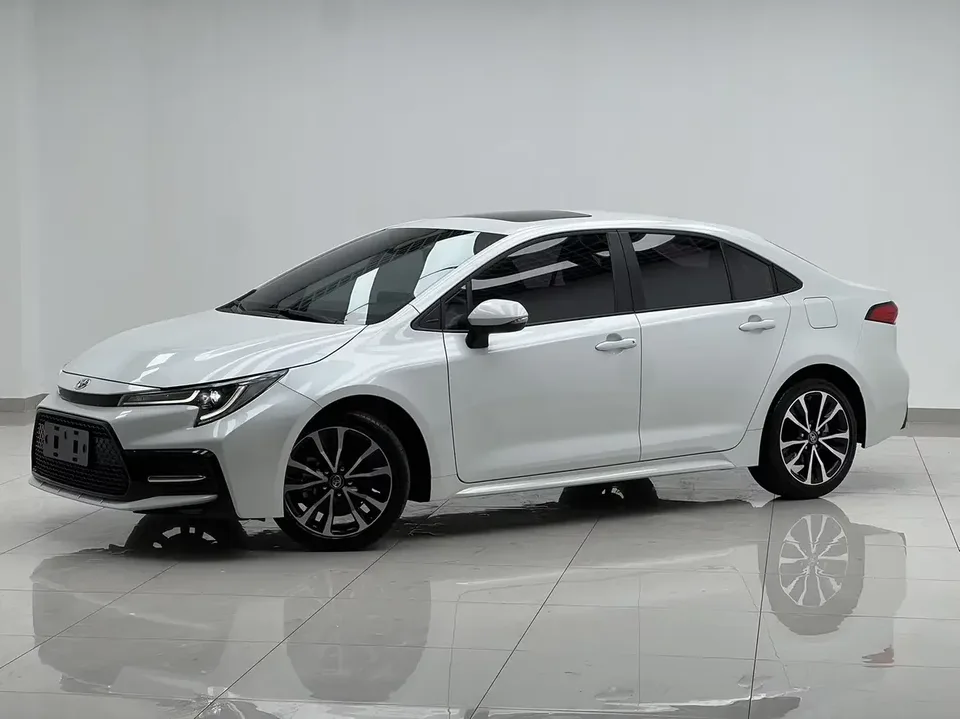 Toyota Levin Lei Ling 2022 185T CVT Sports Edition 2022 — photo 1, buy with delivery to Moscow