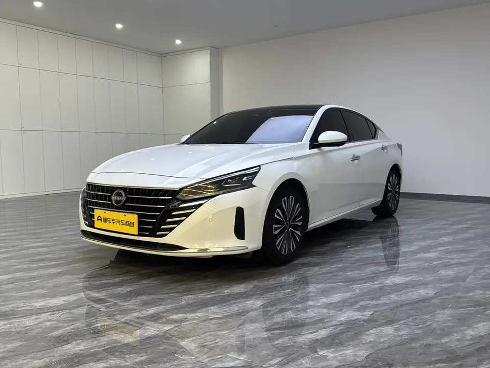 Nissan Altima Sound of nature 2022 2.0L XL-Upr Premium Edition 2023 — photo 1, buy with delivery to Moscow