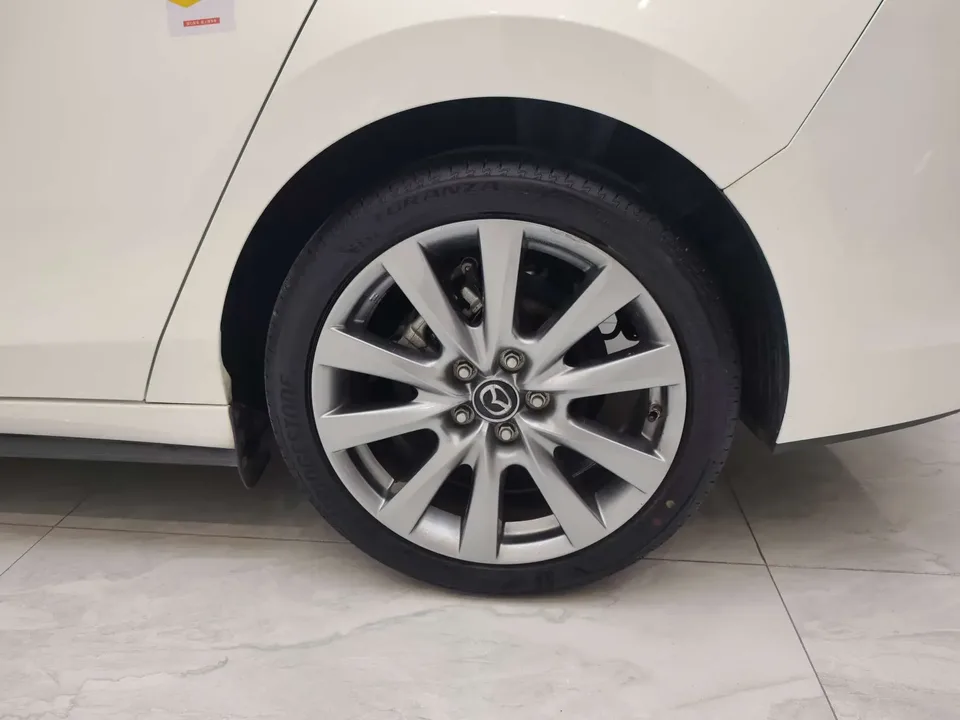 Mazda Axela Mazda3 Angkesela 2023 2.0L Automatic Quality Edition 2024 — thumbnail 3