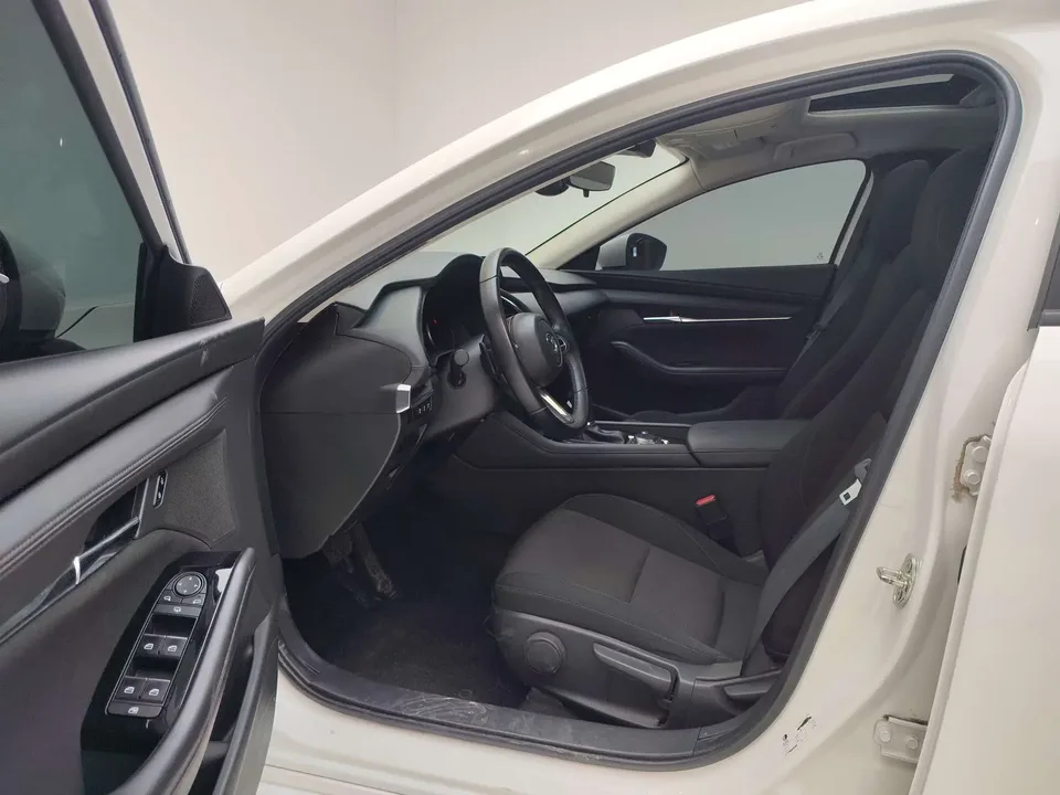 Mazda Axela Mazda3 Angkesela 2023 2.0L Automatic Quality Edition 2024 — thumbnail 5