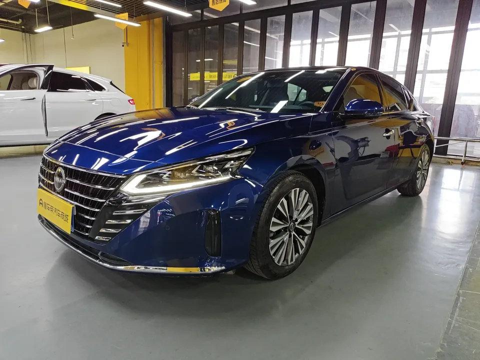 Nissan Altima Sound of nature 2022 2.0L XL-Upr Premium Edition 2023 — photo 1, buy with delivery to Moscow