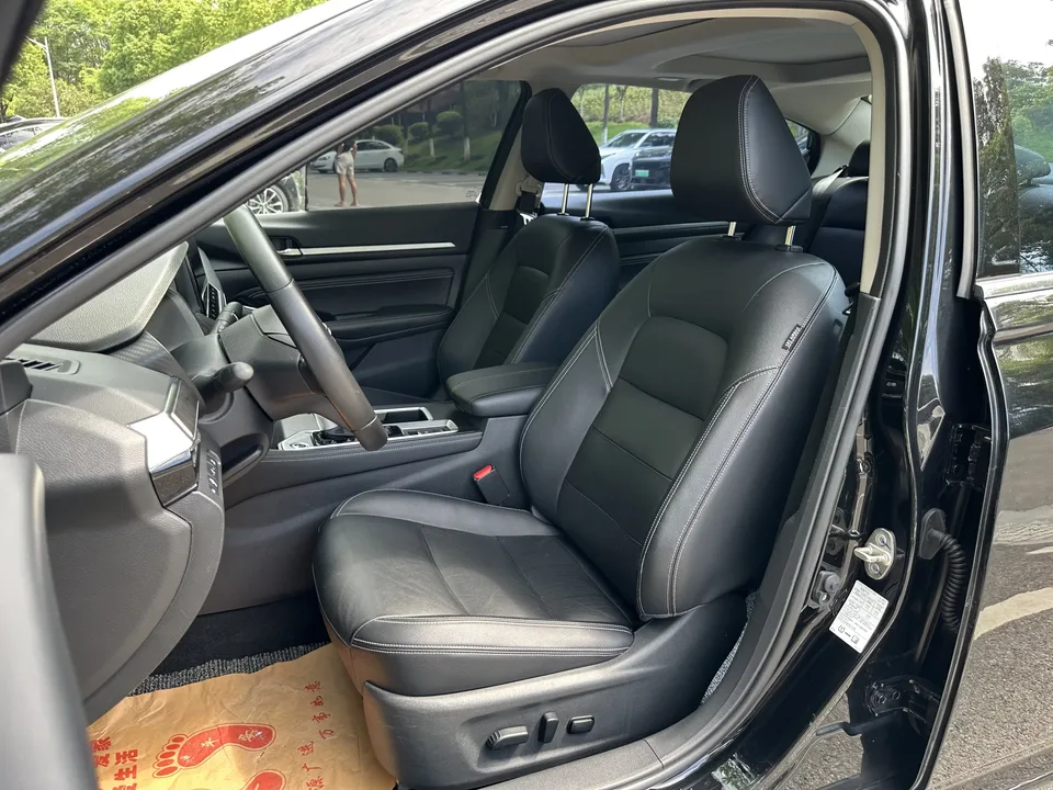 Nissan Altima Sound of nature 2022 2.0L XL-TLS Enjoy Edition 2023 — thumbnail 5