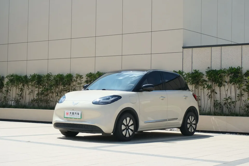 Wuling Bingo Wuling Bingo 2025 410KM Lingxi Premium Edition 2025 — photo 1, buy with delivery to Moscow