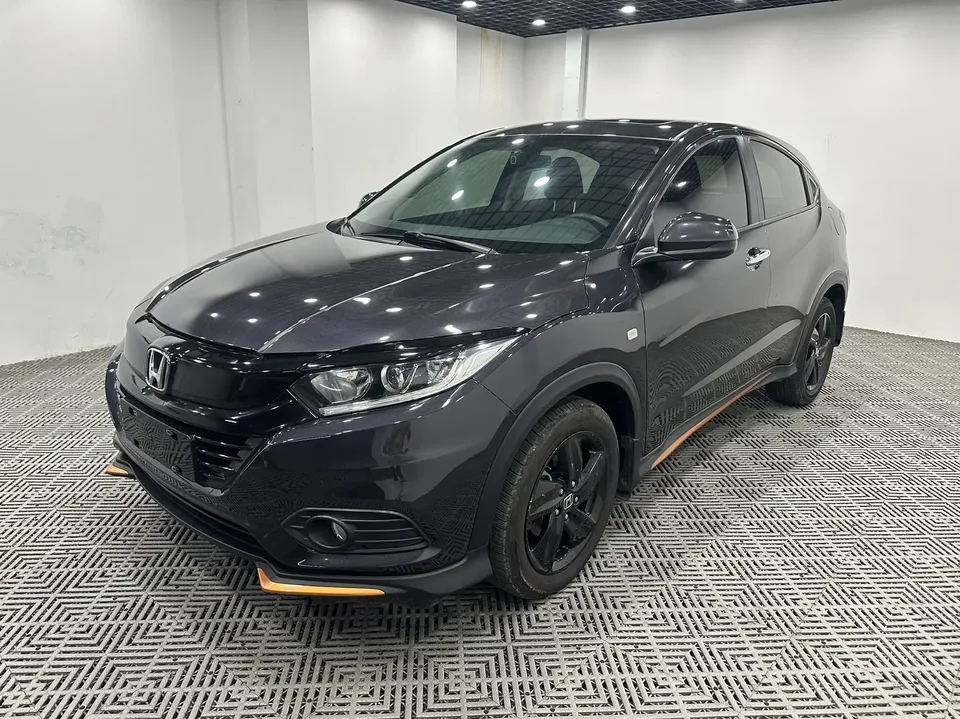 Honda VEZEL Binzhi 2022 1.5L CVT Phantom Night Pioneer Edition 2022 — photo 1, buy with delivery to Moscow