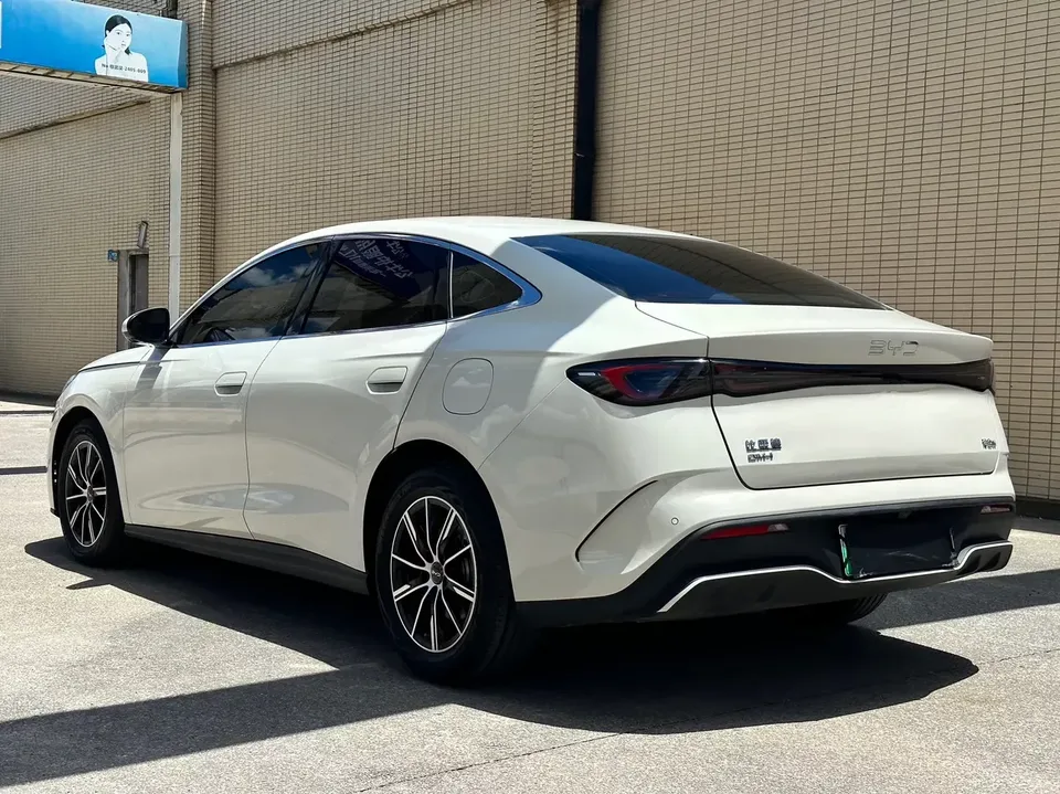 BYD Seal 06DM Seal 06DM 2024 DM-i 80KM Premium 2025 — thumbnail 2