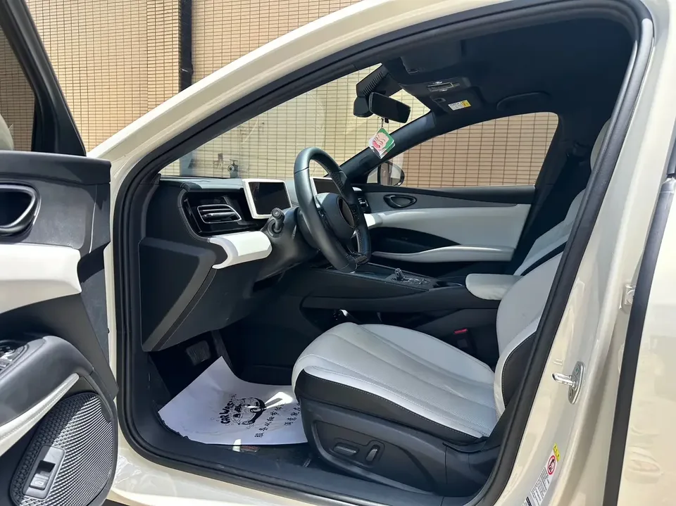 BYD Seal 06DM Seal 06DM 2024 DM-i 80KM Premium 2025 — thumbnail 4