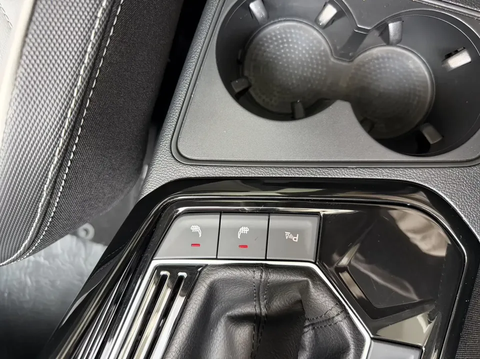 Volkswagen Tayron Tanyue 2023 280TSI 2WD Luxury Plus Advanced Edition 2023 — thumbnail 3