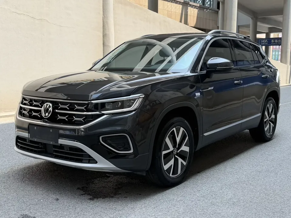 Volkswagen Tayron Tanyue 2023 280TSI 2WD Luxury Plus Advanced Edition 2023 — photo 1, buy with delivery to Moscow