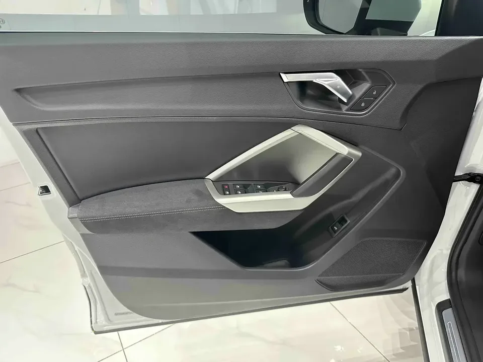 Audi Q3 Audi Q3 2022 35 TFSI Stylish Dynamic 2022 — thumbnail 3