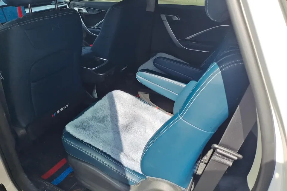 Geely Jiaji Jiaji 2023 Jiaji L 1.5TD DCT Comfort Edition 2024 — thumbnail 5
