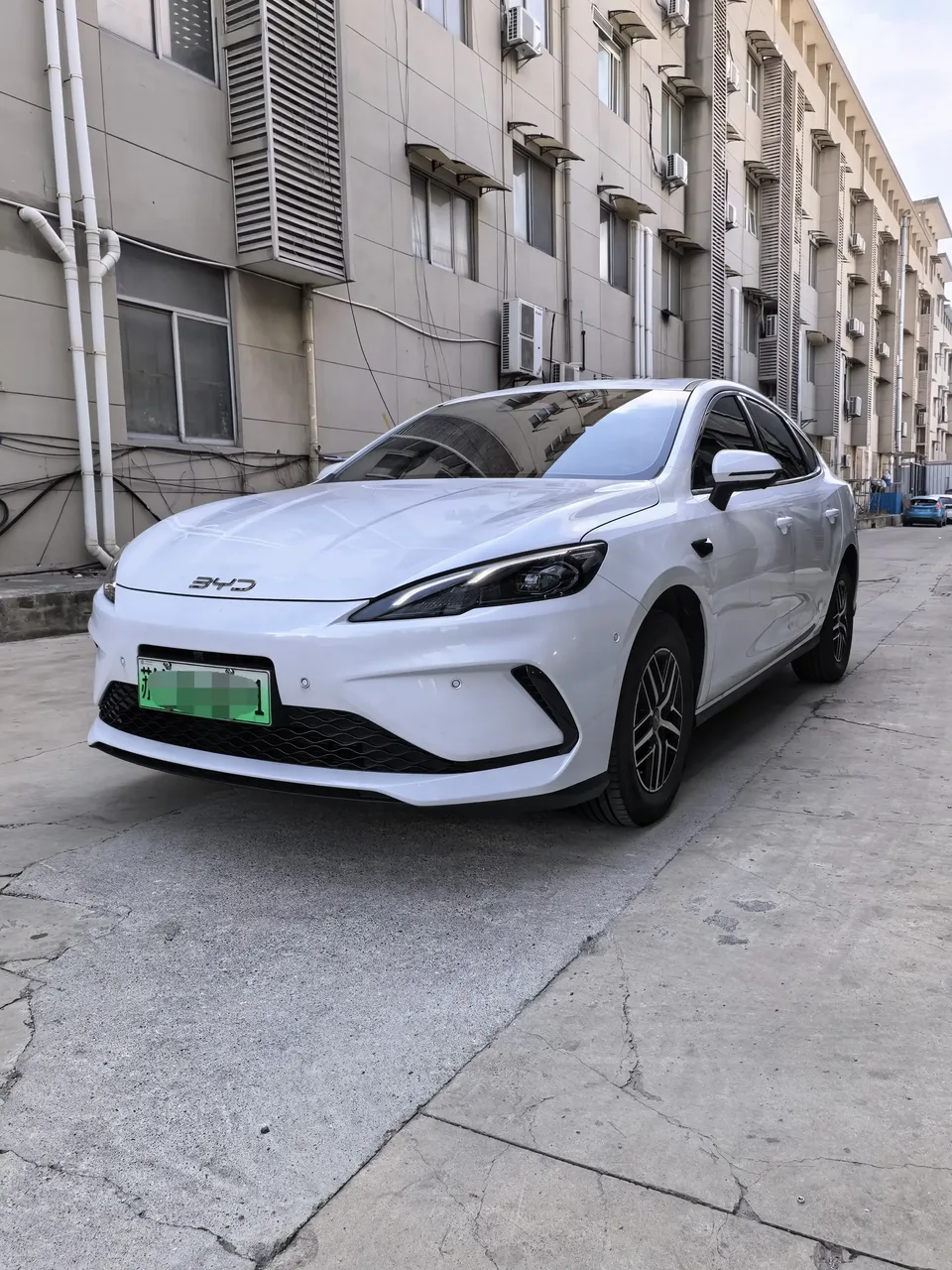 BYD Seal 05DM Seal 05DM 2025 DM-i 120KM flagship version 2025 — photo 1, buy with delivery to Moscow