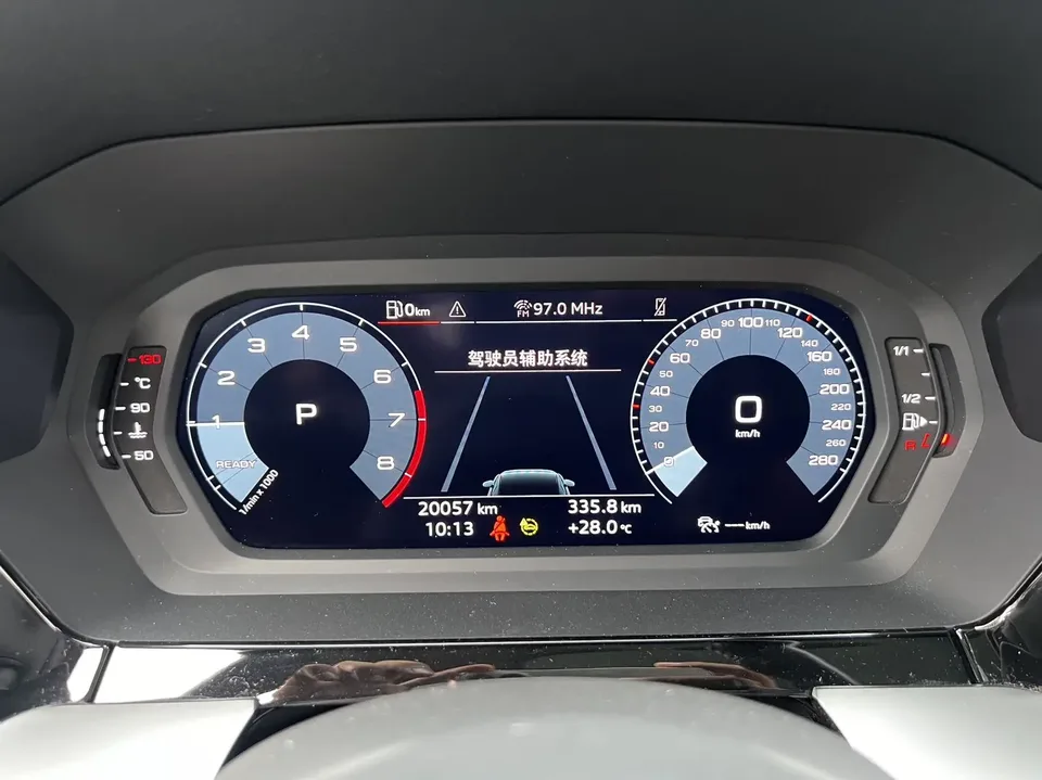 Audi A3 Audi A3 2022 Sportback 35 TFSI Stylish and sporty 2022 — thumbnail 4