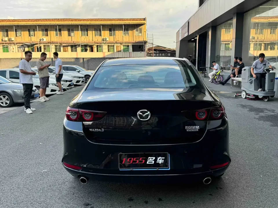Mazda Axela Mazda3 Angkesela 2021 2.0L Automatic Quality Edition 2023 — thumbnail 2