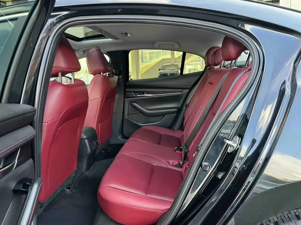 Mazda Axela Mazda3 Angkesela 2021 2.0L Automatic Quality Edition 2023 — thumbnail 3