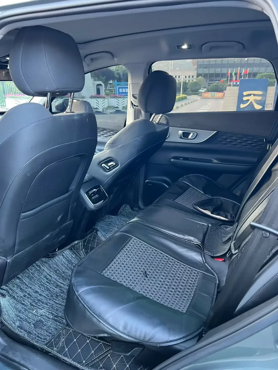 Chery Tiggo 8 PLUS Tiggo 8 PLUS 2025 Kunpeng 290TGDI DCT Deluxe Edition 2025 — thumbnail 3