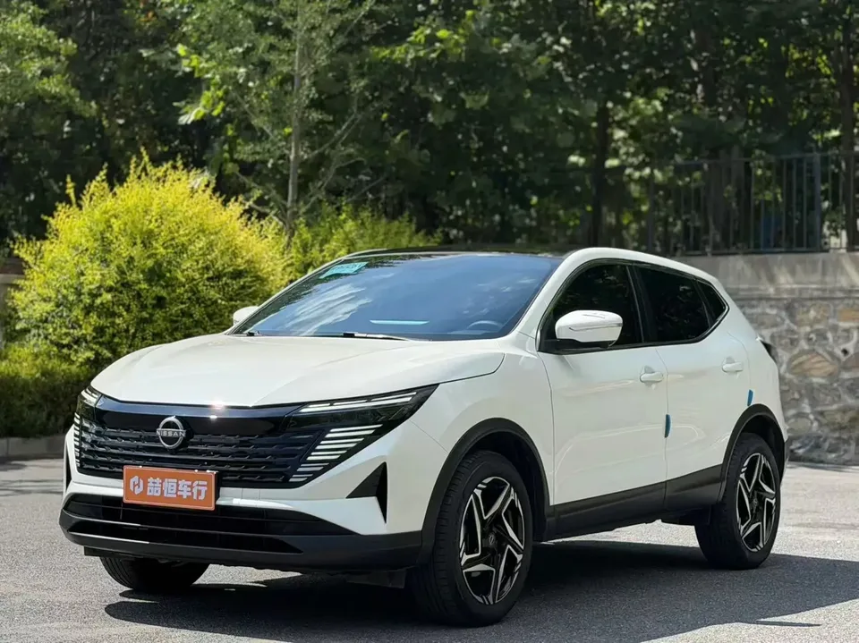 Nissan Qashqai Qashqai 2025 Honor 2.0L CVT XV True Heart Edition 2025 — photo 1, buy with delivery to Moscow
