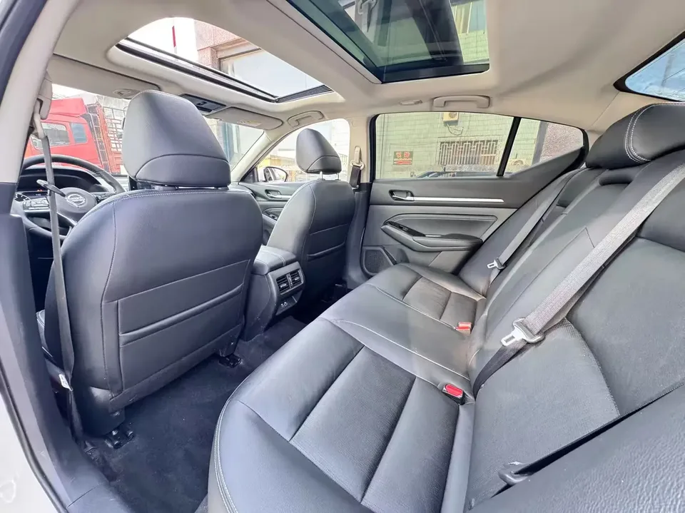 Nissan Altima Sound of nature 2021 2.0L XL Upper AD1 Smart Driving Edition 2022 — thumbnail 3