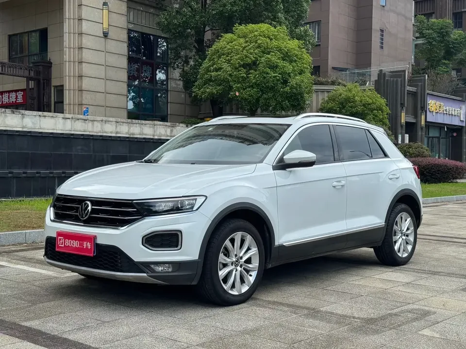 Volkswagen T-Roc TANG 2022 280TSI DSG 2WD Elite PLUS 2023 — photo 1, buy with delivery to Moscow