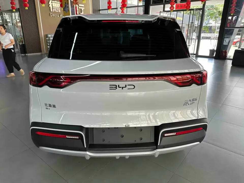 BYD Yuan Up Yuan UP 2024 401KM Leading Type 2025 — thumbnail 2