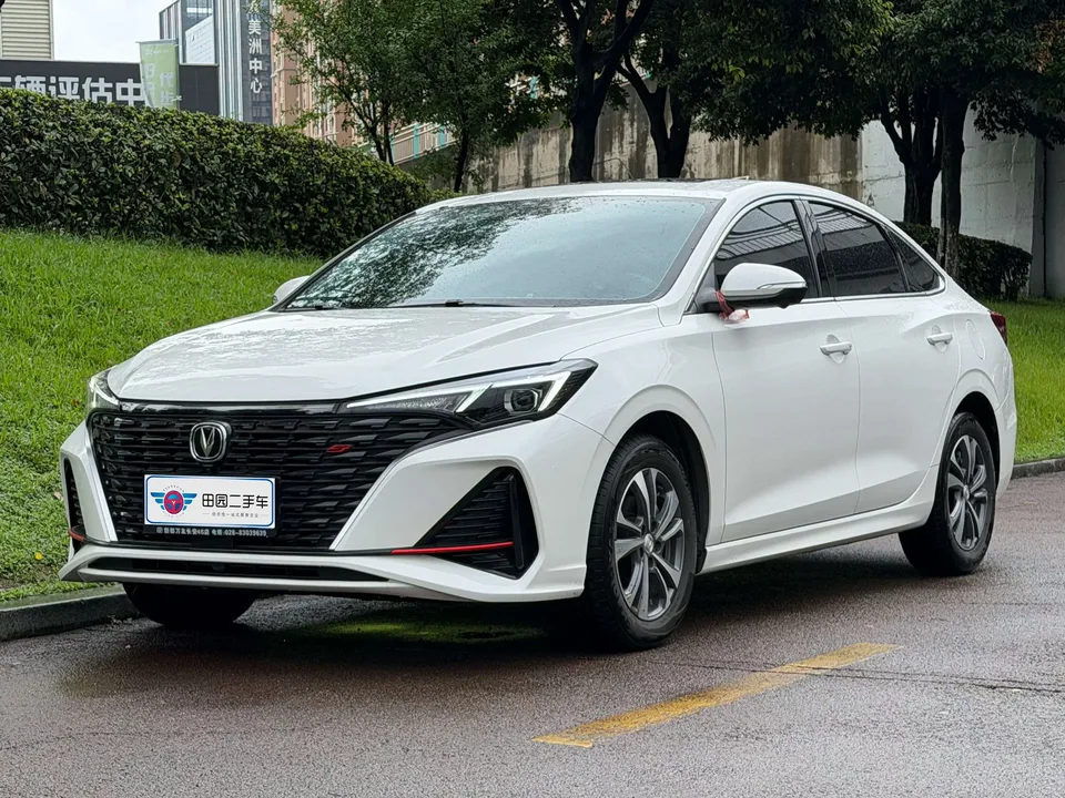 Changan Escape Escape 2024 PLUS 1.4T DCT High Energy Edition 2024 — photo 1, buy with delivery to Moscow