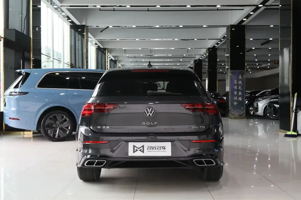 Volkswagen Golf golf 2023 280TSI DSG R-Line Lite 2023 — thumbnail 2