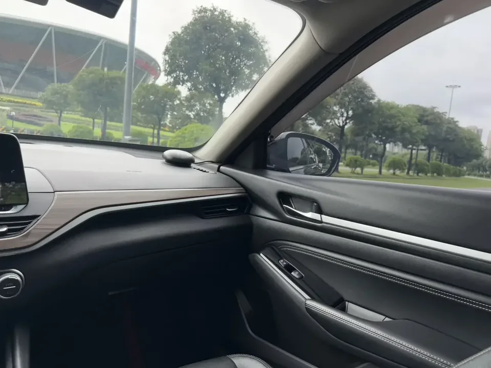 Nissan Altima Sound of nature 2021 2.0L XL Comfort Edition 2022 — thumbnail 3