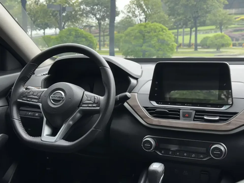 Nissan Altima Sound of nature 2021 2.0L XL Comfort Edition 2022 — thumbnail 4