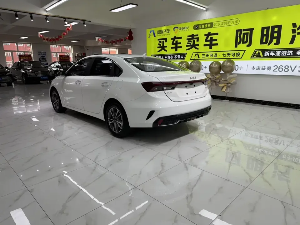 Kia K3 Kia K3 2023 1.5L IVT Deluxe Edition 2023 — thumbnail 2