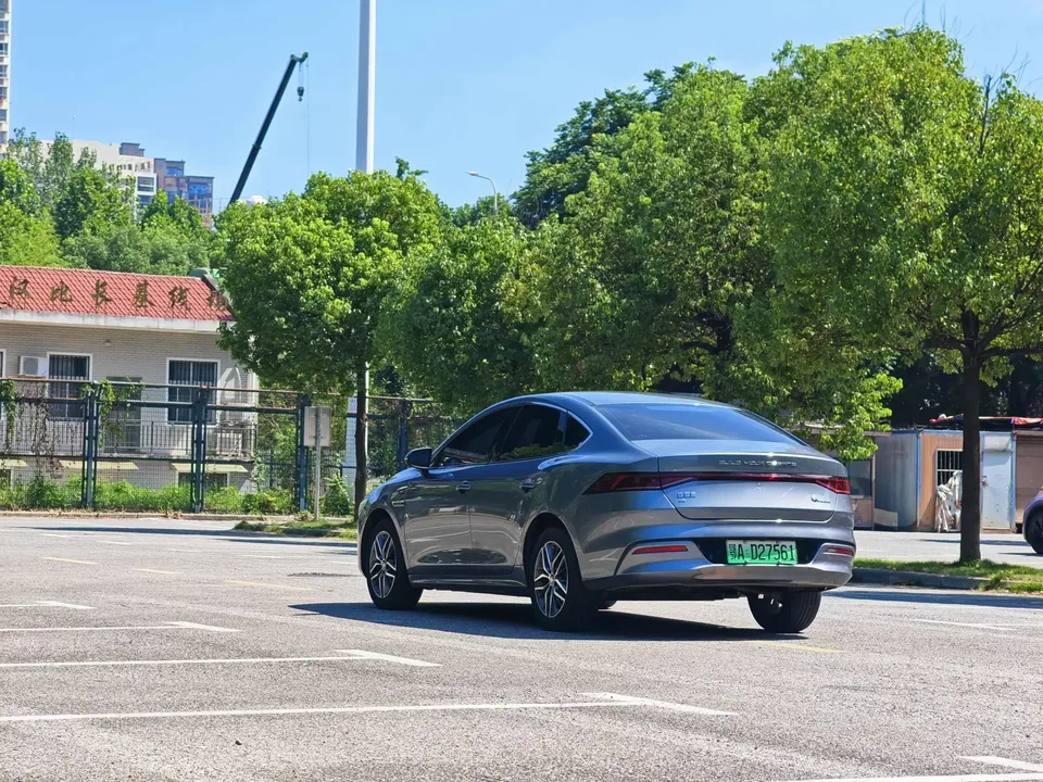 BYD Qin PLUS EV Qin PLUS EV 2023 Honor Edition 420KM Leading Model 2024 — thumbnail 4