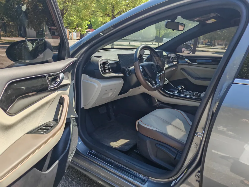 BYD Qin PLUS EV Qin PLUS EV 2023 Honor Edition 420KM Leading Model 2024 — thumbnail 5