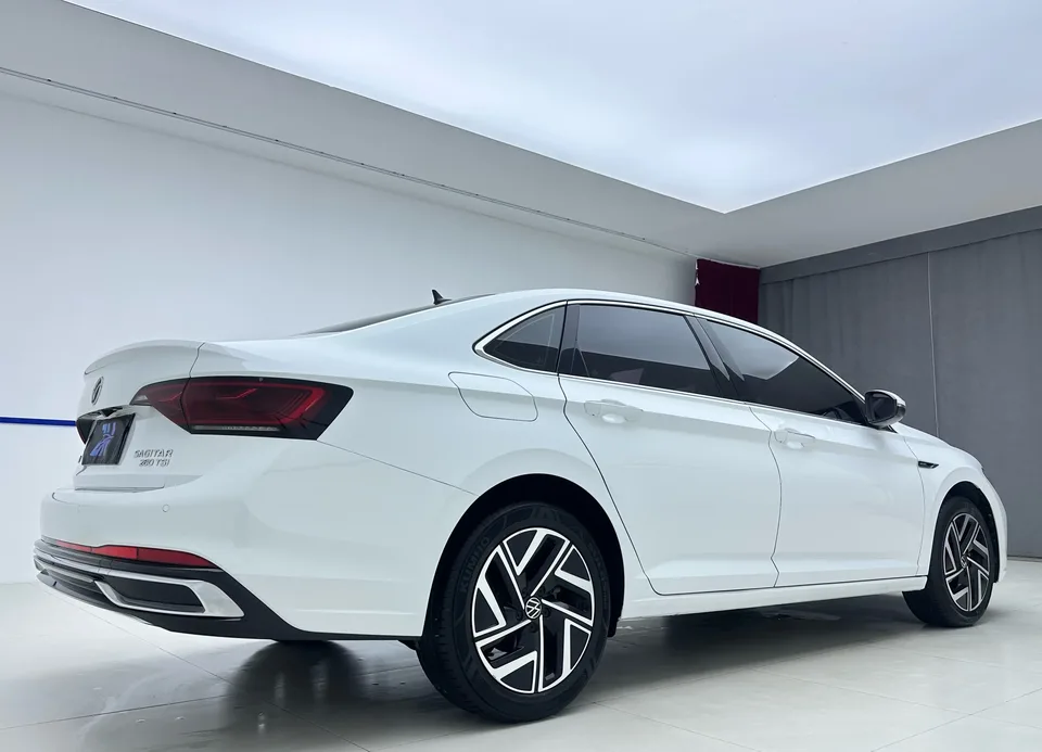 Volkswagen Sagitar Sagitar 2023 280TSI DSG Beyond Edition 2022 — thumbnail 2
