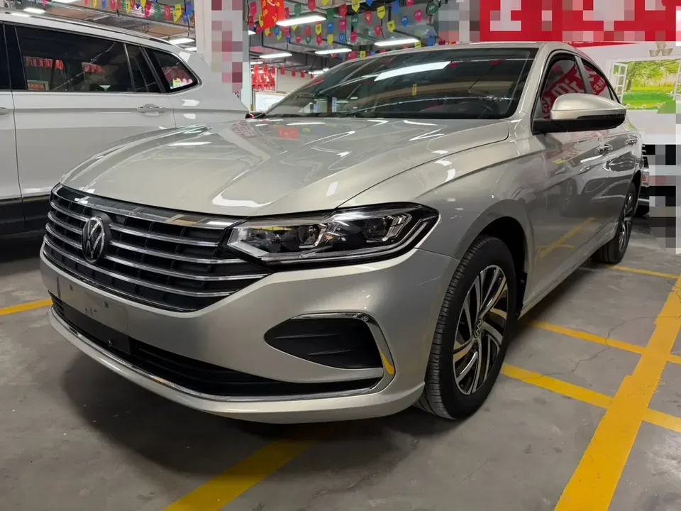 Volkswagen Lavida Lavida 2023 280TSI DSG Starry Sky Forever Edition 2022 — photo 1, buy with delivery to Moscow
