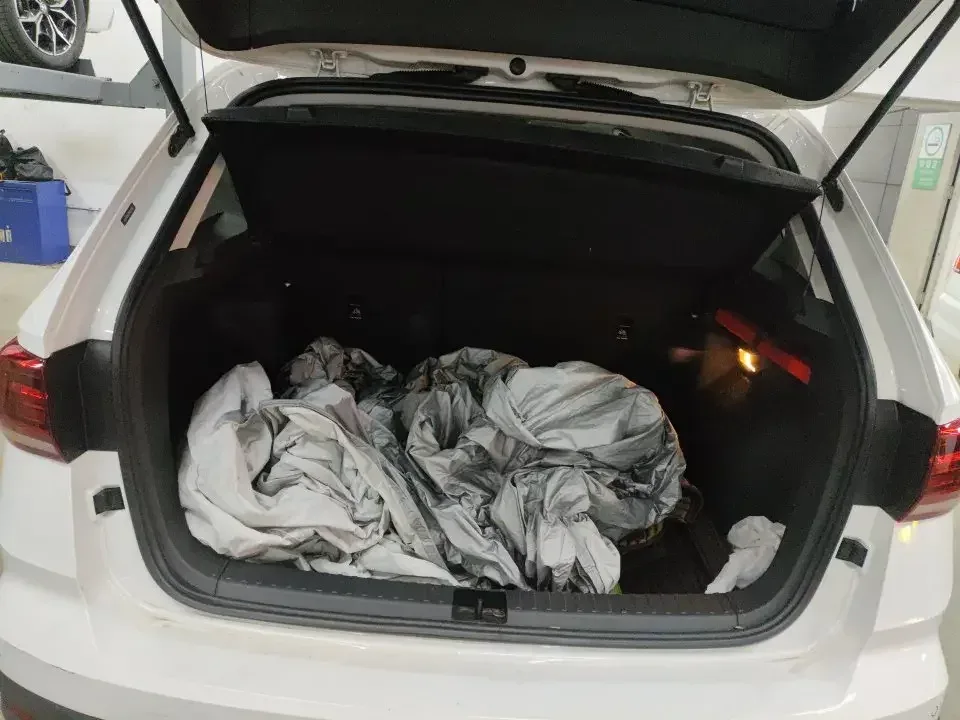 Volkswagen Tharu tuyue 2022 280TSI 2WD Deluxe Edition 2023 — thumbnail 3